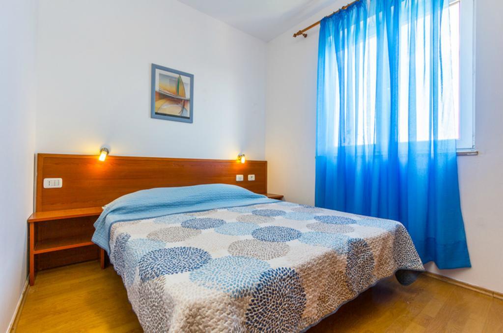 Apartment Mirjana Πούλα Δωμάτιο φωτογραφία
