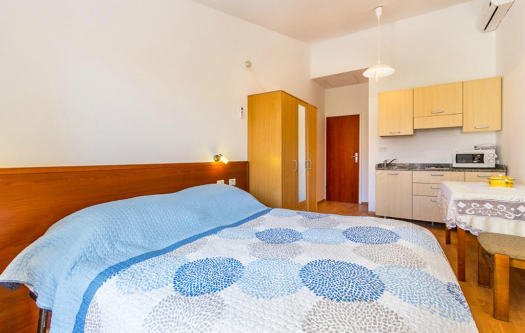Apartment Mirjana Πούλα Δωμάτιο φωτογραφία