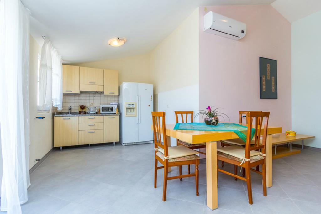Apartment Mirjana Πούλα Δωμάτιο φωτογραφία